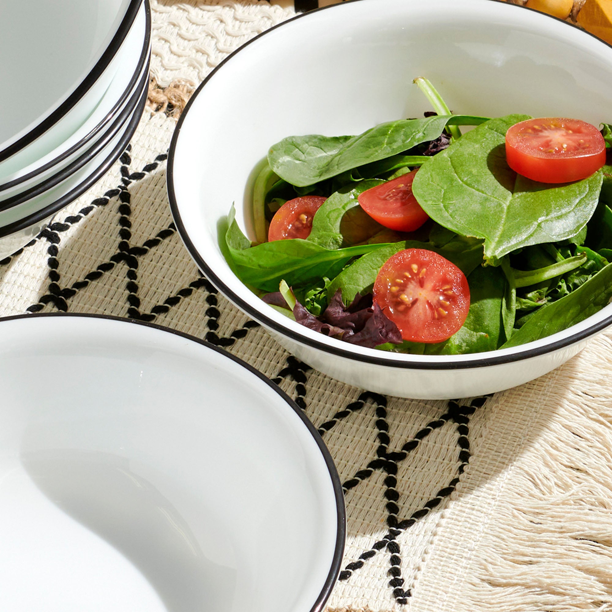 Corelle® Delicate Grid 18-piece Dinnerware Set. Service for 6 - Image 6